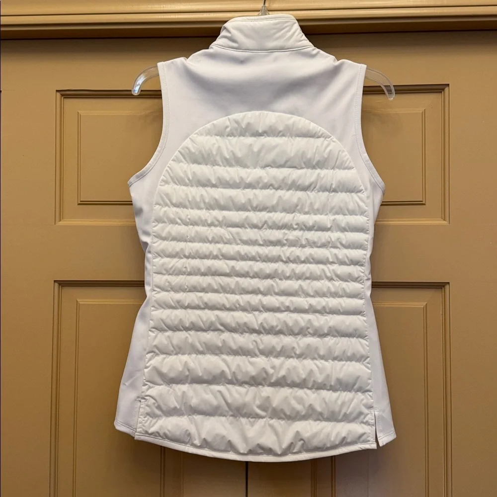 Peter Millar Women’s vest - Picture 2 of 6